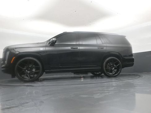 Used 2025 Cadillac Escalade Sport w/ Touring Package AWD/4WD image 47