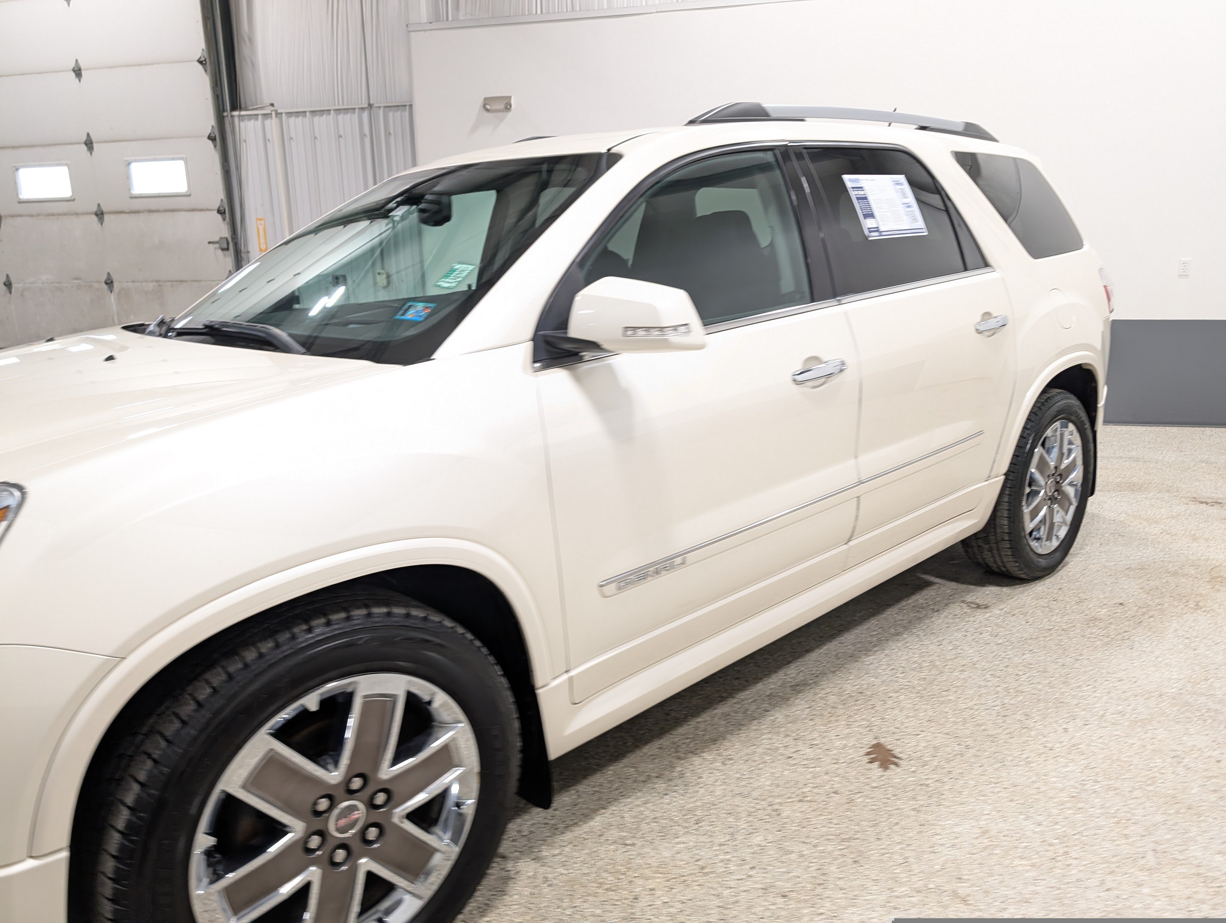 Used 2011 GMC Acadia Denali AWD/4WD image 7