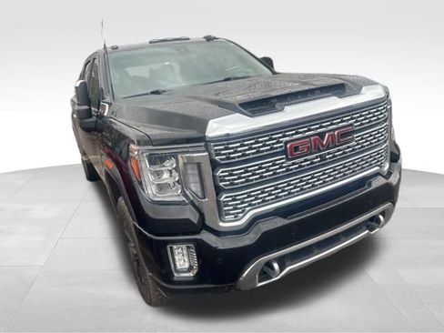 Used 2022 GMC Sierra 2500 Denali w/ Denali Black Diamond Edition image 5