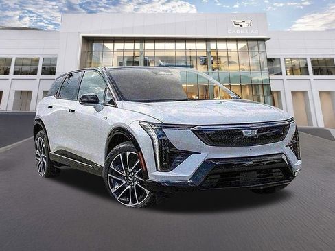 Used 2025 Cadillac Optiq Sport 1 AWD/4WD image 3