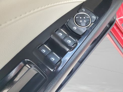 Used 2015 Ford Fusion Energi Titanium w/ Driver Assist Package image 19