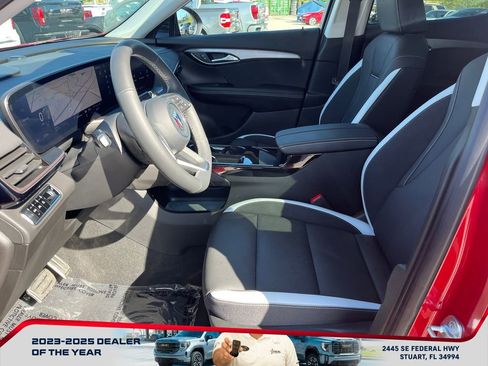 Certified 2025 Buick Envision Sport Touring image 9