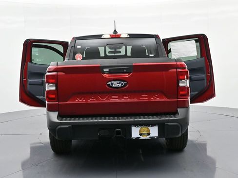 New 2026 Ford Maverick Lariat w/ Black Appearance Package image 29