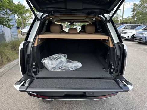 New 2026 Land Rover Range Rover SE AWD/4WD image 11