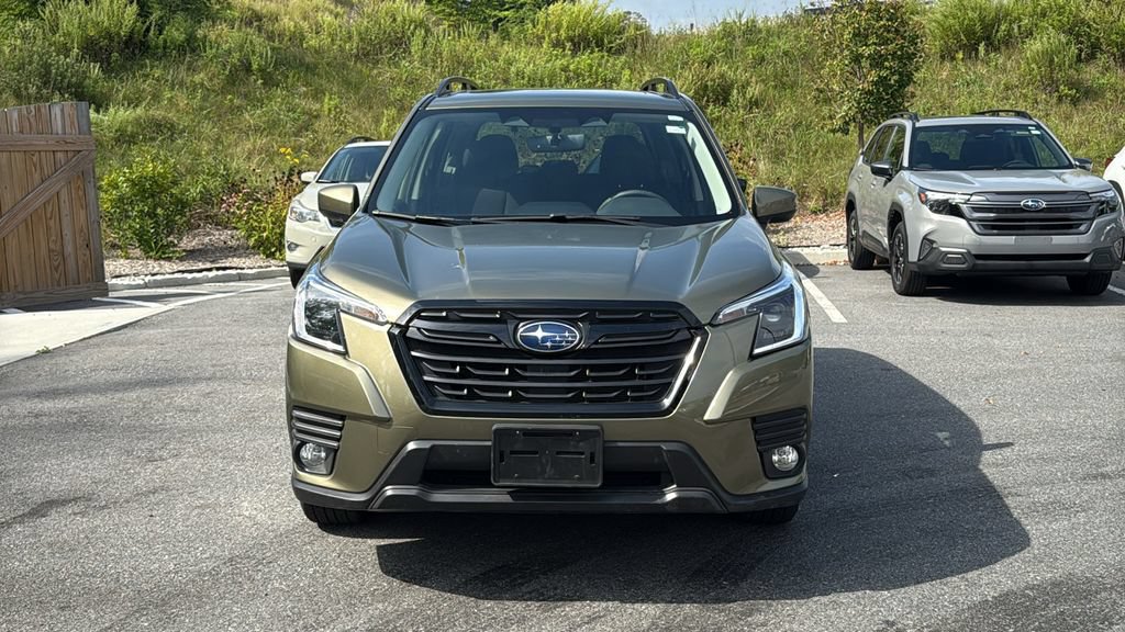 Certified 2023 Subaru Forester Premium AWD/4WD image 2
