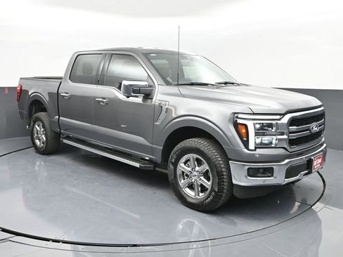 Used 2025 Ford F150 Lariat w/ FX4 Off-Road Package image 2