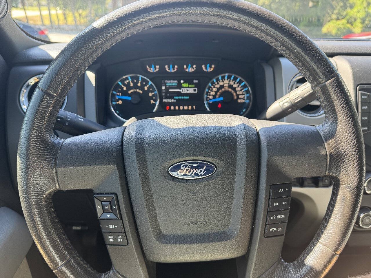 Used 2014 Ford F150 XLT w/ Equipment Group 302A Luxury AWD/4WD image 23