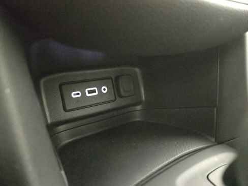 Used 2024 Chevrolet Equinox LT image 27