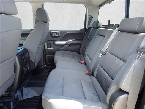 Used 2019 Chevrolet Silverado 2500 LT w/ Midnight Edition AWD/4WD image 8