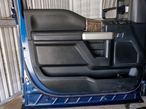 Used 2018 Ford F250 Lariat w/ Chrome Package AWD/4WD image 43