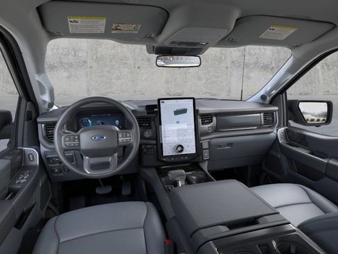 Used 2025 Ford F150 Lightning Flash image 9