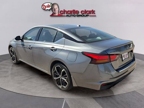 Used 2023 Nissan Altima 2.5 SR AWD/4WD image 4
