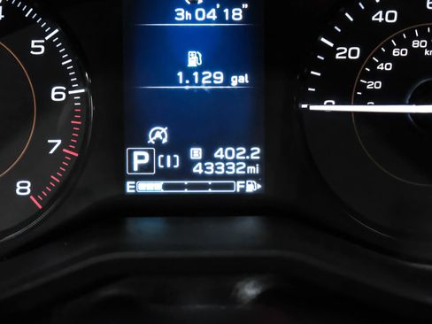 Used 2021 Subaru Crosstrek 2.0i Premium w/ Moonroof Package AWD/4WD image 18