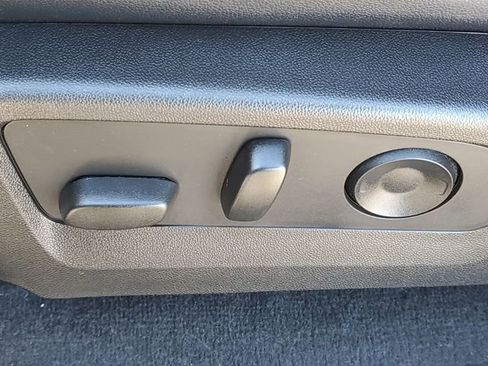 Used 2023 Chevrolet Colorado Z71 w/ Z71 Convenience Package 2 image 9