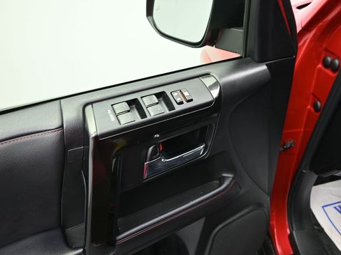 Used 2023 Toyota 4Runner TRD Off-Road Premium AWD/4WD image 11