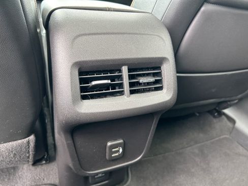 Used 2024 GMC Terrain AT4 AWD/4WD image 33