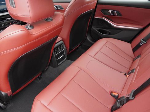 Certified 2025 BMW 330i Sedan RWD image 34