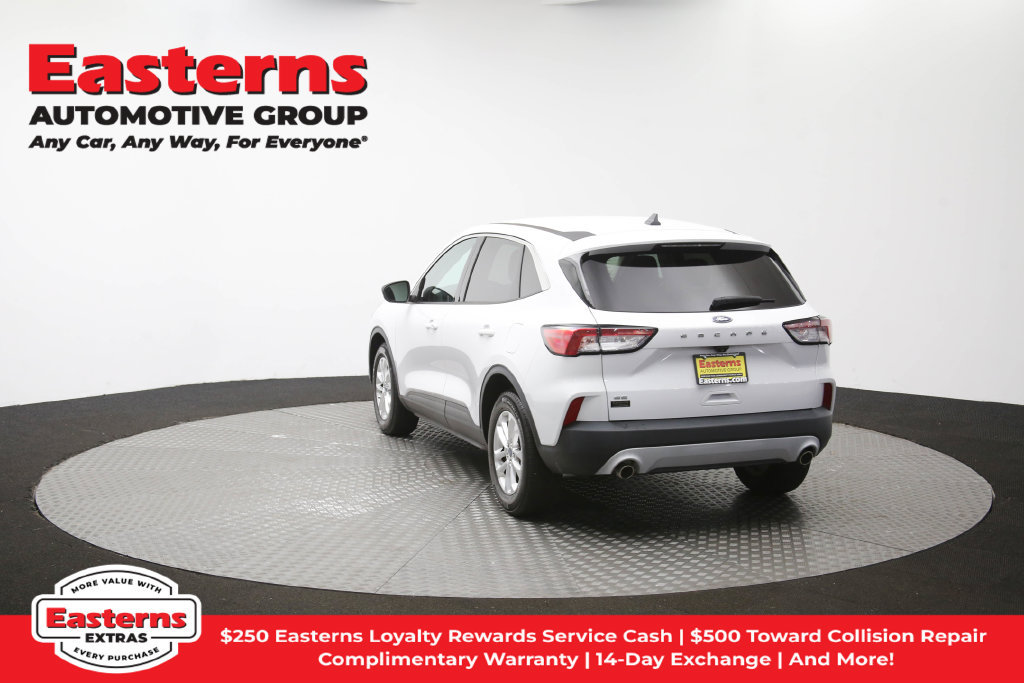 Used 2022 Ford Escape SE FWD image 66
