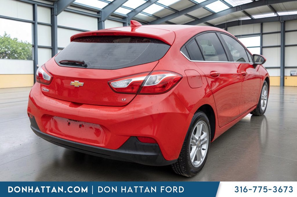 Used 2018 Chevrolet Cruze LT w/ Convenience Package FWD image 27