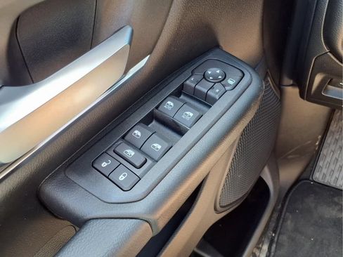New 2026 RAM 1500 4x4 Crew Cab image 15