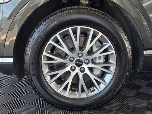 Used 2025 Genesis GV80 2.5T Standard AWD/4WD image 10