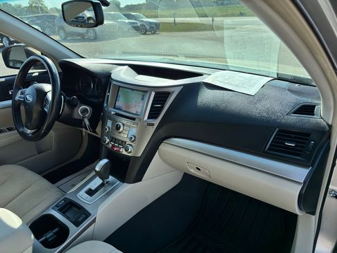 Used 2014 Subaru Outback 2.5i Premium image 26