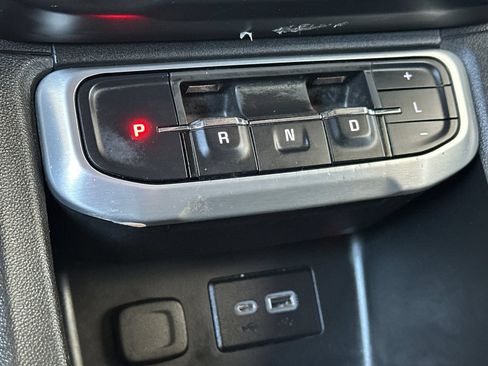 Certified 2020 GMC Acadia SLE FWD image 29
