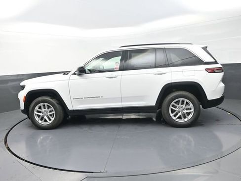 New 2026 Jeep Grand Cherokee Laredo X AWD/4WD image 6