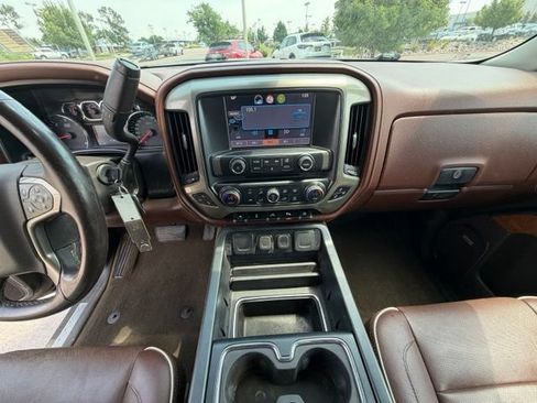 Used 2014 Chevrolet Silverado 1500 High Country w/ High Country Premium Package AWD/4WD image 28
