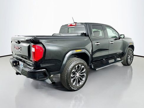 Used 2023 GMC Canyon Denali image 8