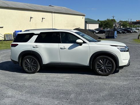 Used 2022 Nissan Pathfinder SL w/ SL Premium Package AWD/4WD image 9
