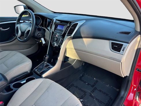Used 2013 Hyundai Elantra GT image 28