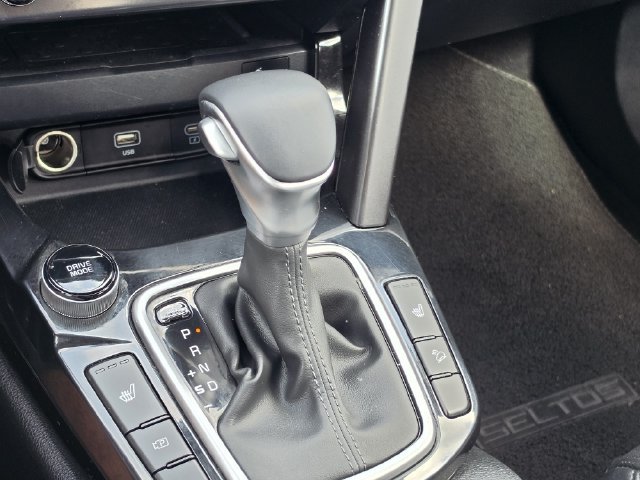 Certified 2024 Kia Seltos EX FWD image 28