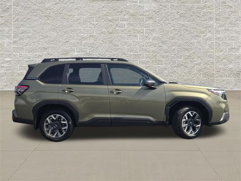 New 2026 Subaru Forester Premium AWD/4WD image 8