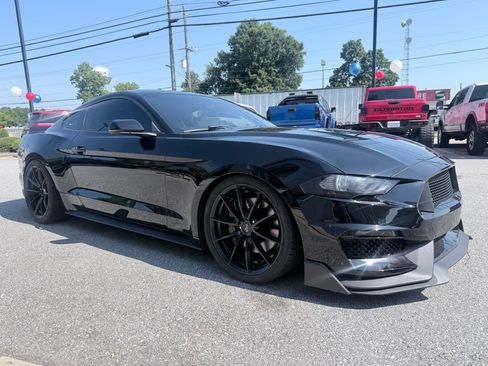 Used 2018 Ford Mustang GT Premium RWD image 2