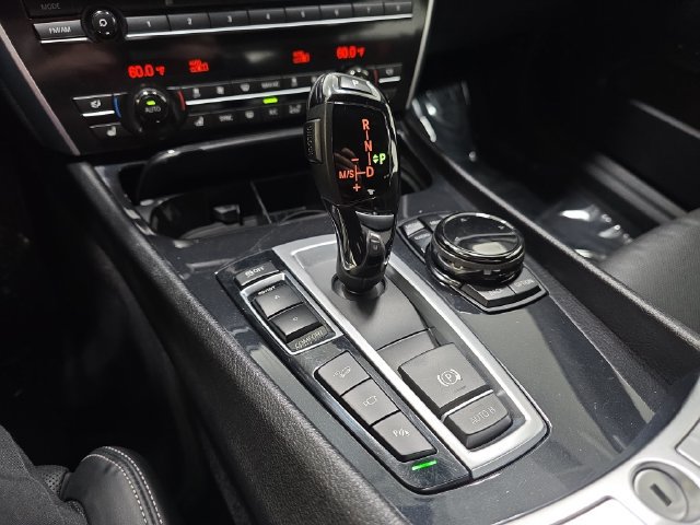 Used 2017 BMW 550i Gran Turismo xDrive AWD/4WD image 24