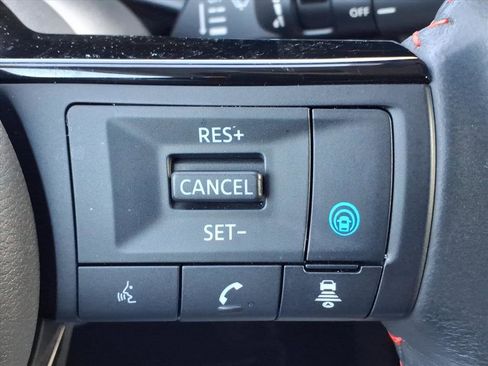 Used 2025 Nissan Kicks SR image 26