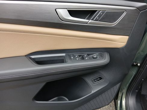 New 2026 Volkswagen Atlas Cross Sport SE image 11