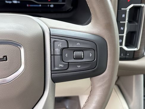 Used 2022 GMC Yukon Denali image 16
