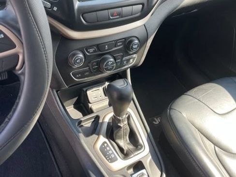 Used 2014 Jeep Cherokee Limited FWD image 14