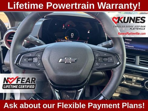Used 2024 Chevrolet Trax RS w/ Sunroof Package FWD image 24