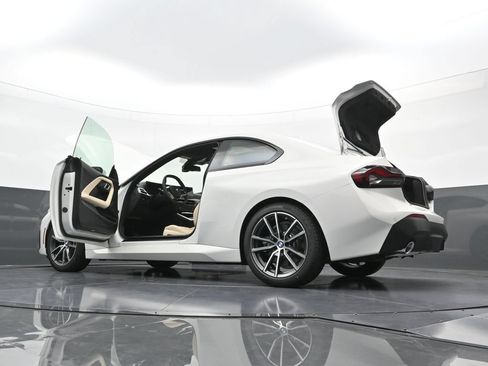 New 2026 BMW 230i Coupe w/ Premium Package RWD image 39