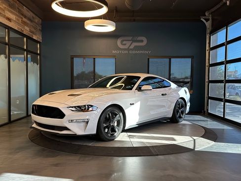 Used 2018 Ford Mustang GT RWD image 7