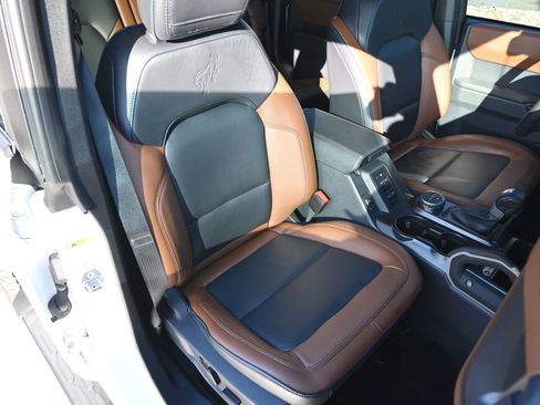 Used 2024 Ford Bronco Outer Banks image 47