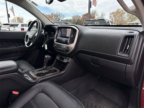 Used 2021 GMC Canyon Denali image 32