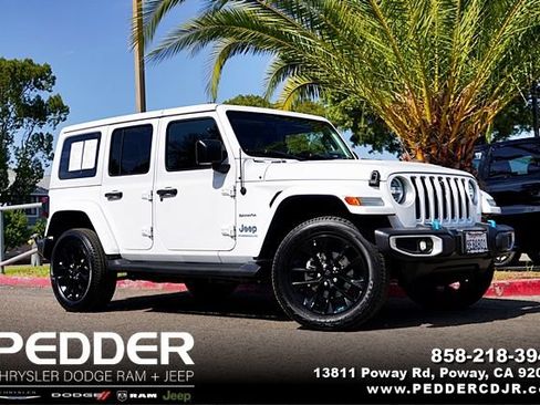 Used 2023 Jeep Wrangler Unlimited Sahara w/ Cold Weather Group AWD/4WD image 1