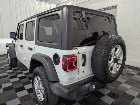 Used 2020 Jeep Wrangler Unlimited Sport S AWD/4WD image 11