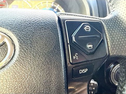 Used 2019 Toyota 4Runner TRD Off-Road image 33