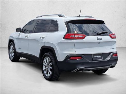 Used 2016 Jeep Cherokee Limited w/ Luxury Group FWD image 8