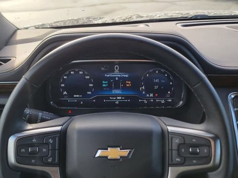 Certified 2024 Chevrolet Suburban Premier image 14